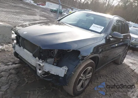 2016 Mercedes-Benz Glc 300 4Matic z USA, uszkodzony, nr VIN WDC0G4KB2GF071283